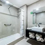 Rocha Tower 3d - Sunset Beachside Apartment *